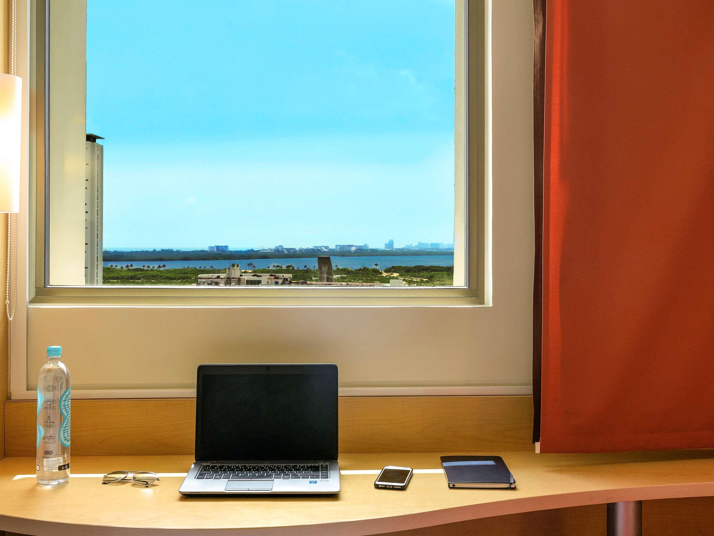 Ibis Cancun Centro Kültér fotó