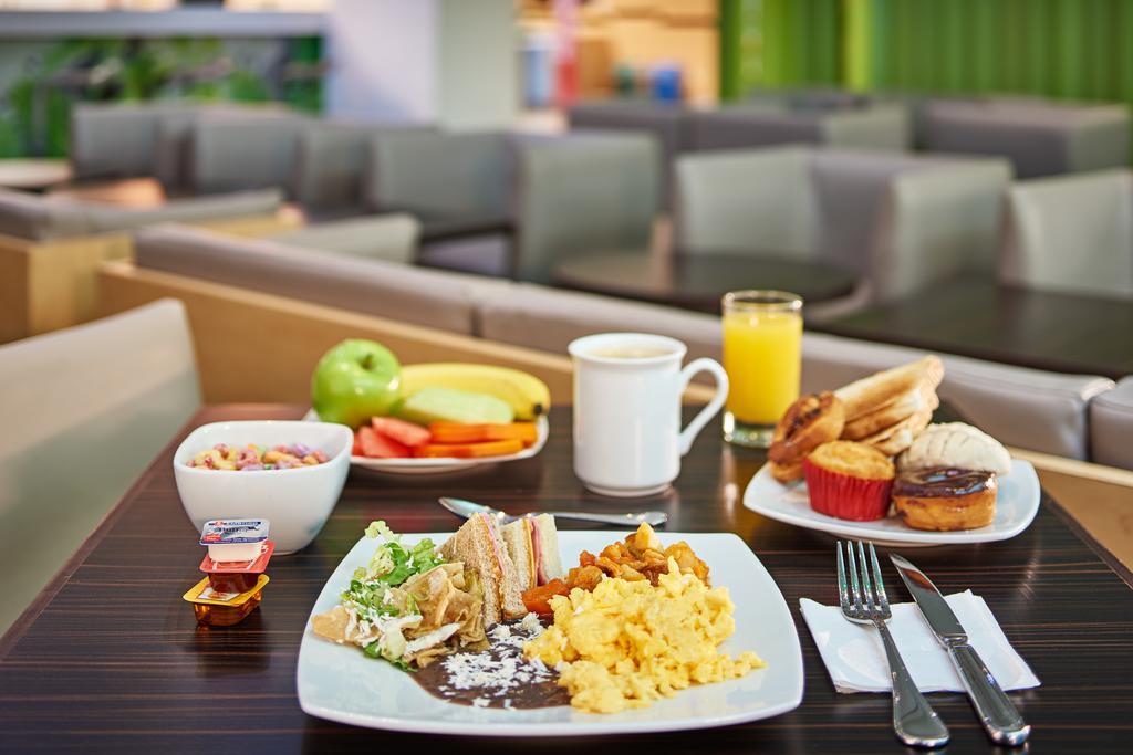 Ibis Cancun Centro Kültér fotó