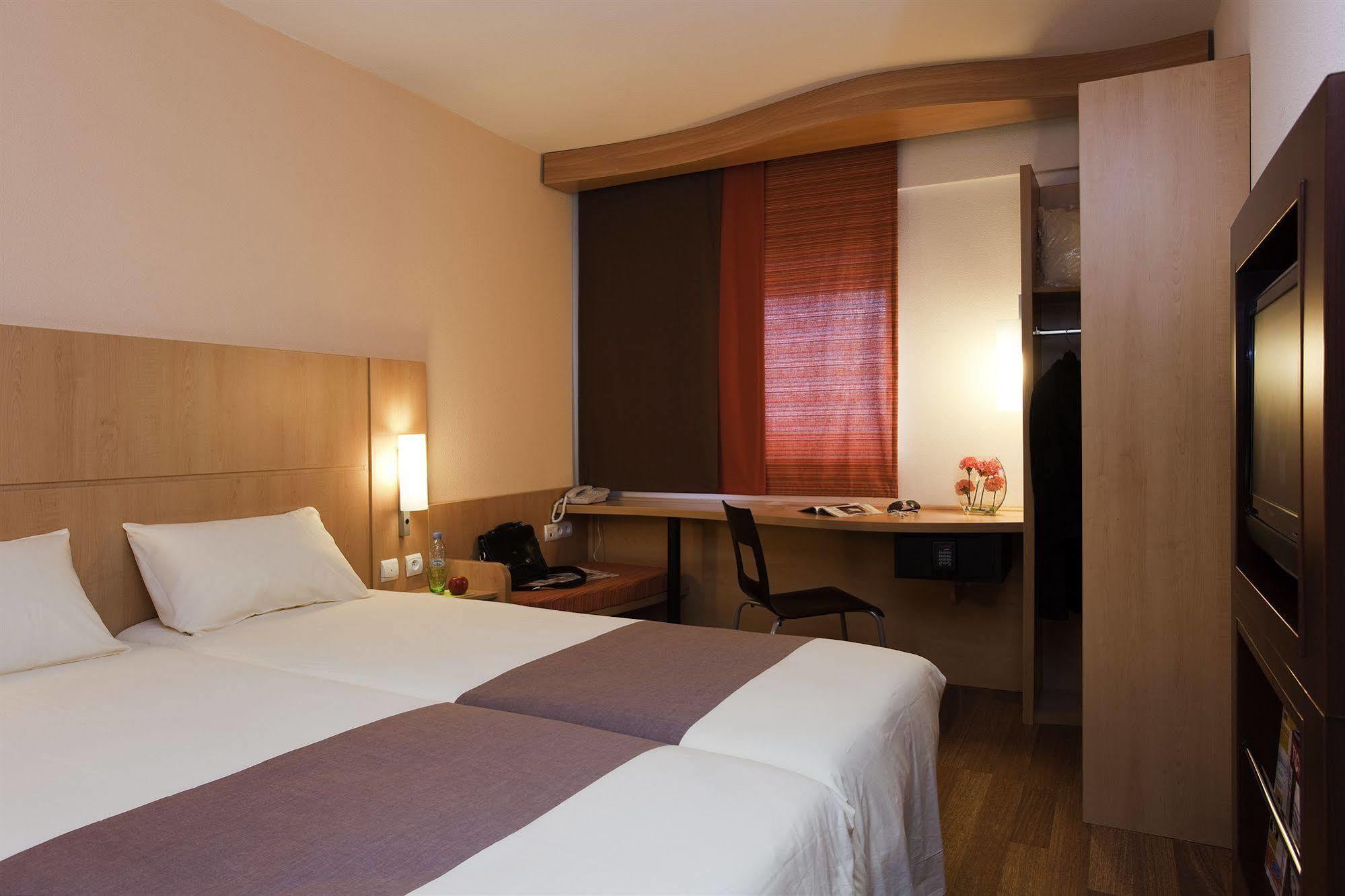 Ibis Cancun Centro Kültér fotó